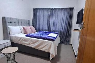 تختخواب و صبحانه Haresca Luxury Accommodation Parow