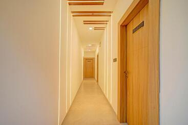 Super Collection O Hotel Lakeview Castle