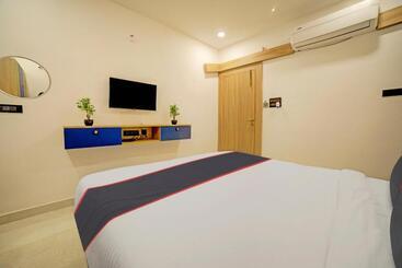 Super Collection O Hotel Lakeview Castle
