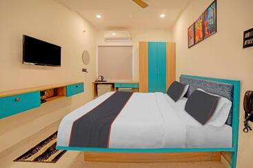 Super Collection O Hotel Lakeview Castle