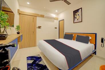 Super Collection O Hotel Lakeview Castle