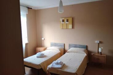 هتل Locanda Ostu Di San Giacu