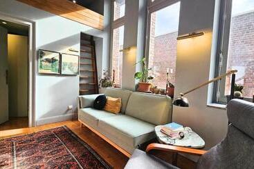 پانسیون The Kooch House 1.4