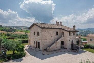 هتل Agriturismo San Nicolino
