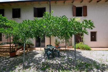 هتل Antichi Palmenti   Alloro