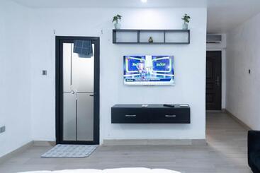 هتل Seven Brothers Apartments