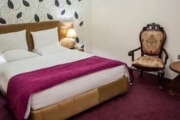 Issam Hotel & Spa Sheki