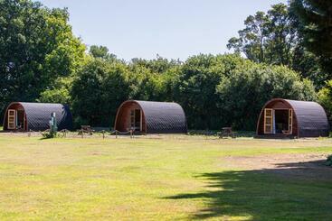هاستل The Woolpack Glamping