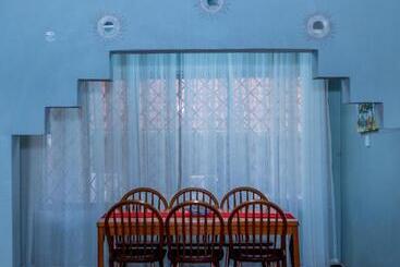 تختخواب و صبحانه Nyumbani Palace Arusha