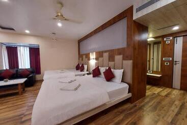 New Gitanjali Hotel, New Digha