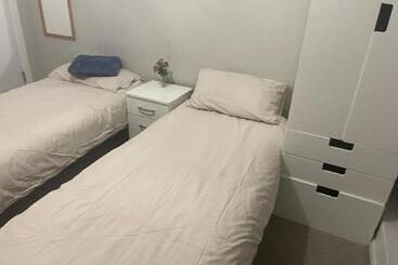 پانسیون Edgware Rooms