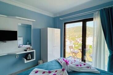 تختخواب و صبحانه Marquis Blue