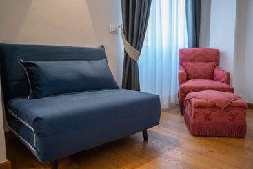 تختخواب و صبحانه Residenza Degli Speziali