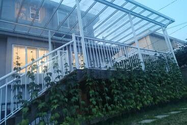 پانسیون Coze Home In Vancouver Near Yvr
