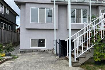 پانسیون Coze Home In Vancouver Near Yvr