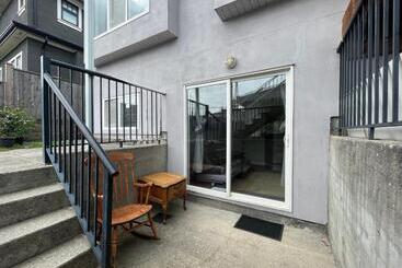 پانسیون Coze Home In Vancouver Near Yvr
