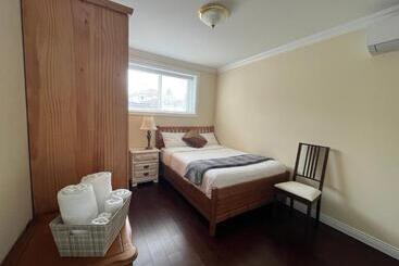 پانسیون Coze Home In Vancouver Near Yvr