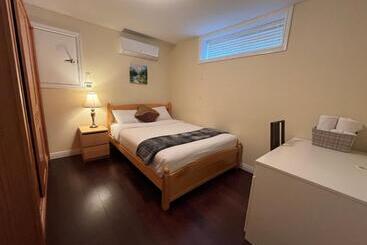 پانسیون Coze Home In Vancouver Near Yvr