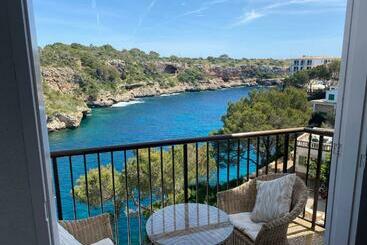 Hostal Restaurante Cala - Cala Figuera