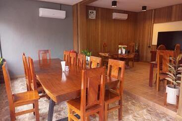 پانسیون Phamarn View Guesthouse