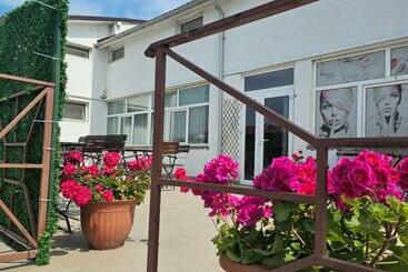 پانسیون Vila Angelys