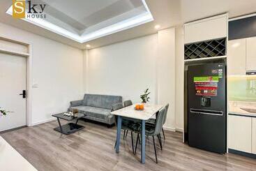 Sky House Apartment