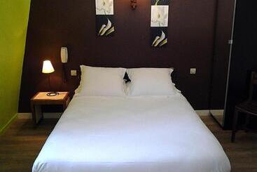 هتل Chez Louisette Chambre