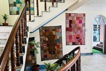 هتل Himalayan Guest House