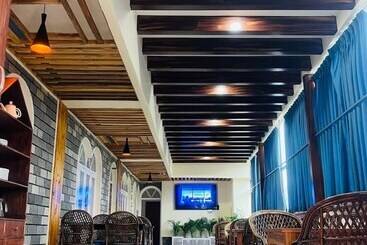 هتل Himalayan Guest House