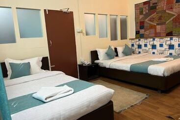 هتل Himalayan Guest House