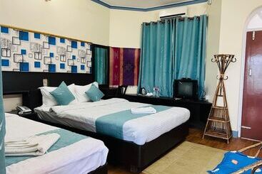 هتل Himalayan Guest House