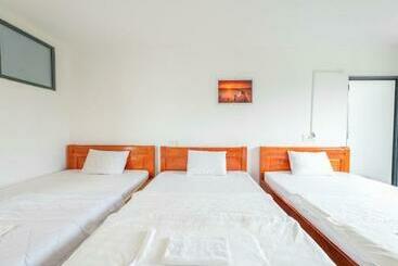 Morning Hostel