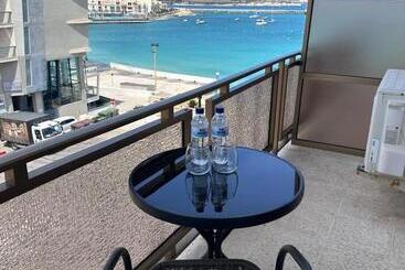 پانسیون The Beach House