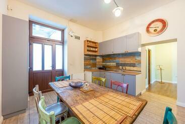 Cozyflat In The Central Arad