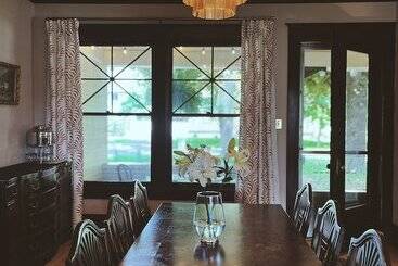 تختخواب و صبحانه Marianna Stoltz House
