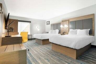 هتل Best Western Plus Mobile Inn And Suites