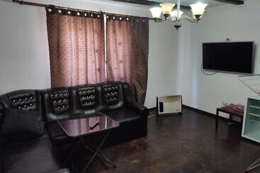پانسیون Central House