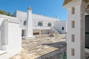 پانسیون Masseria Abadia Uno