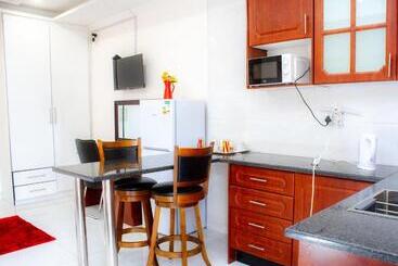تختخواب و صبحانه Eagles Nest Self Catering Apartments