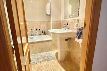 پانسیون Roni Rooms