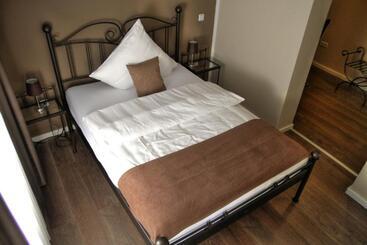 Apado Hotel Garni
