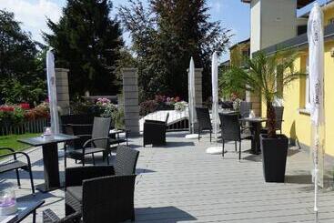 Apado Hotel Garni
