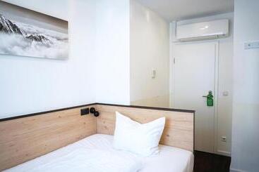 Jj Hotel Hannover City Pension