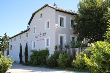 Hotel Haus & Hof Guest House