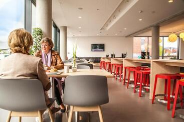 هتل Havenhostel Cuxhaven