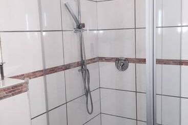 هتل Pension Lindenhof