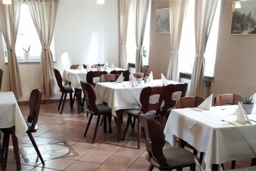 هتل Restaurant Stern