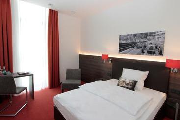 בית מלון כפרי The Classic Oldtimer