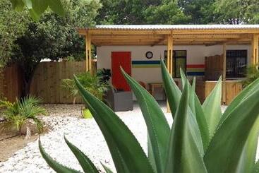 Abaai Resort B&b