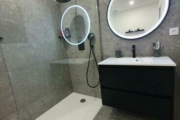 تختخواب و صبحانه Chambre 15 M2 Avec Sdb Privative